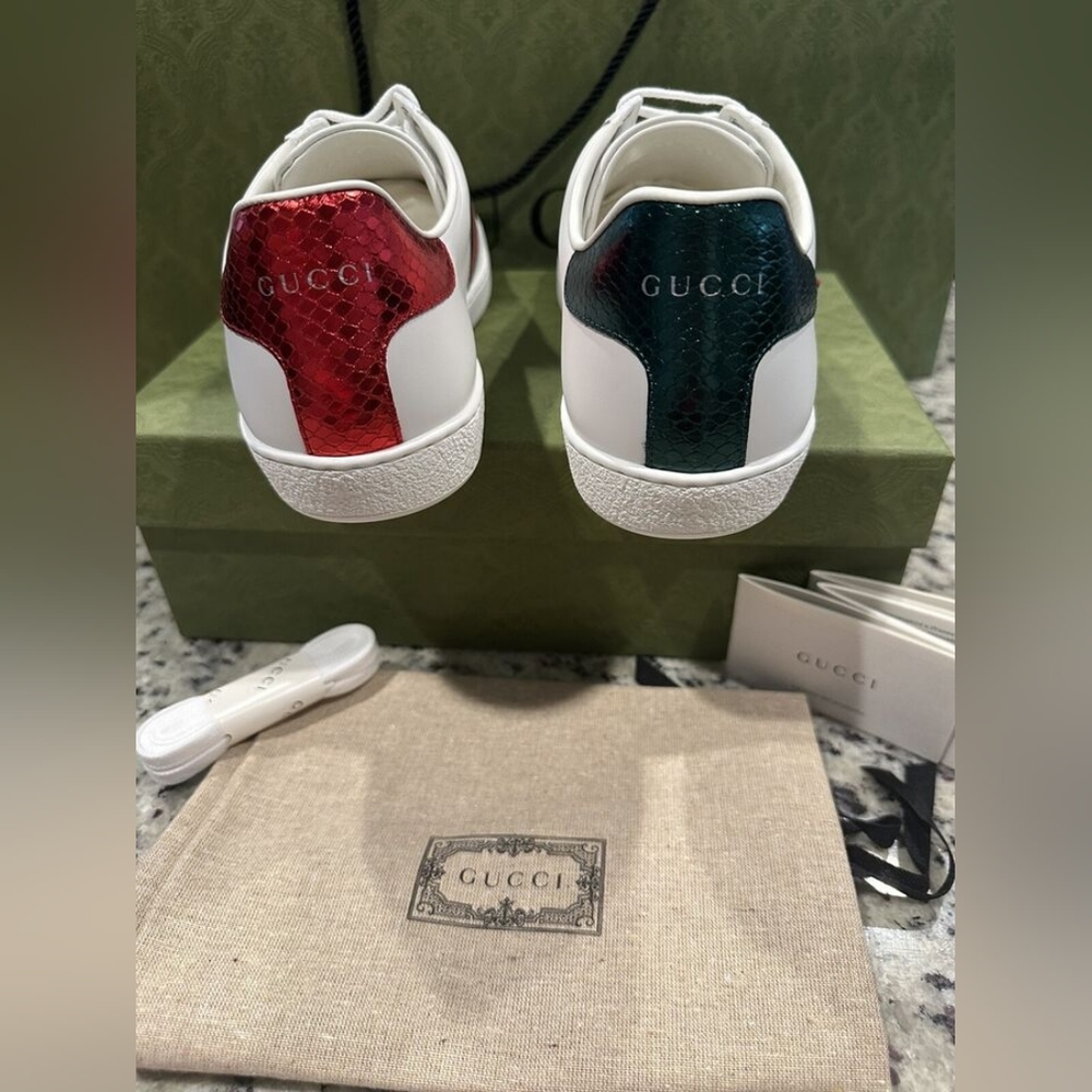 Gucci White Sneakers with Green and Red Stripes - Picture 6 of 12